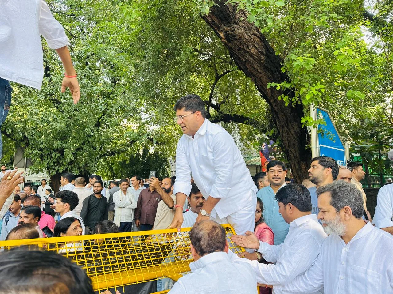 लोकतंत्र की रक्षा के लिए दिल्ली में छत्तीसगढ़ कांग्रेस का महाशंखनाद
