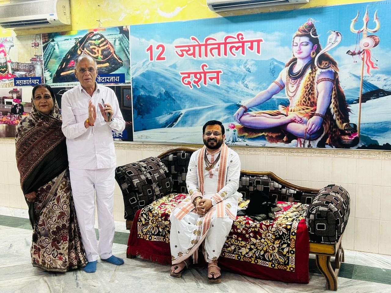 शंकराचार्य कौन है, यह तय करना सरकार का काम नहीं – धर्मेश महाराज