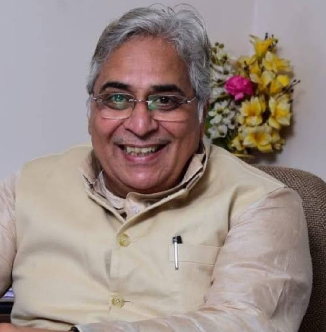 प्रदेश की शिक्षा व्यवस्था को आईना दिखा रहे स्कूली बच्चे, सरकार तलाश रही है बहाने” — अरुण वोरा