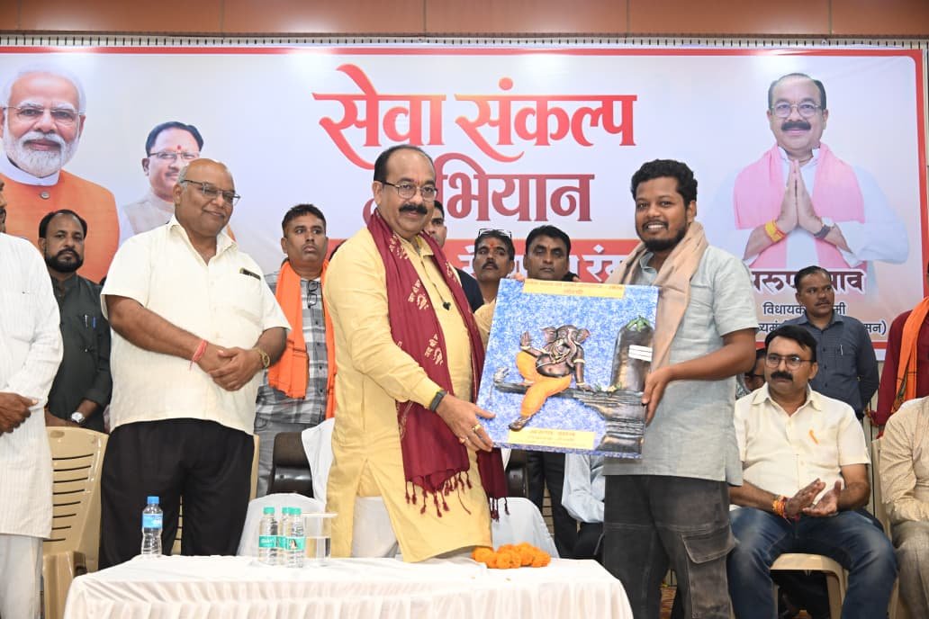सेवा के रंग’ से जन-जन तक पहुंचा रहे विकसित भारत का संकल्प : उप मुख्यमंत्री अरुण साव