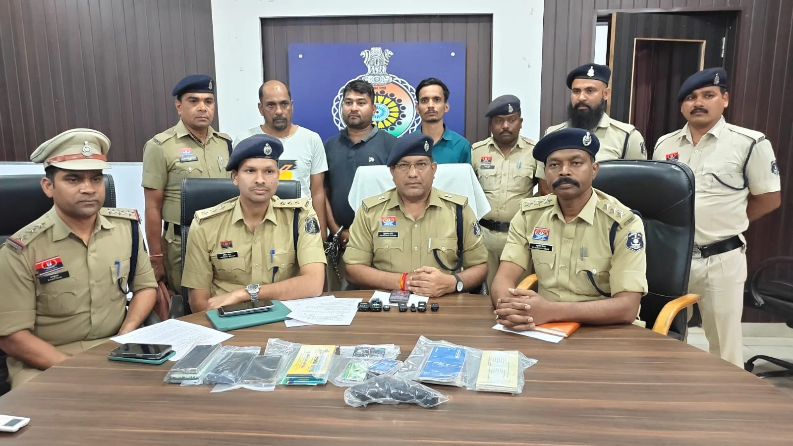 दुर्ग पुलिस की बड़ी कार्रवाई: ऑनलाइन बैटिंग गिरोह का पर्दाफाश, 3 मुख्य आरोपी गिरफ्तार