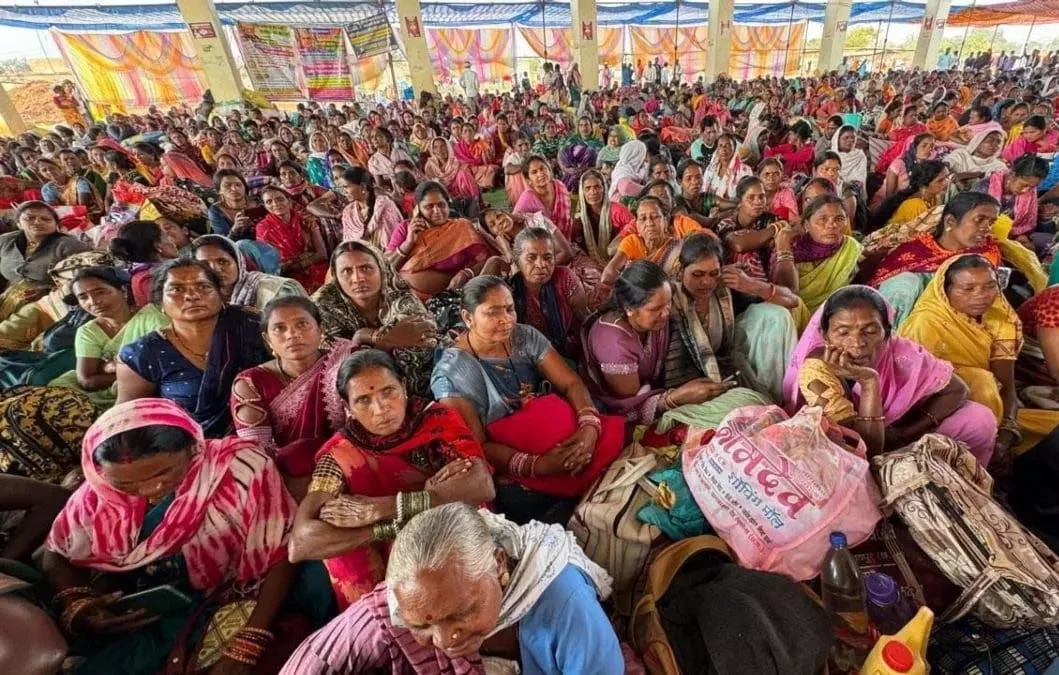 छत्तीसगढ़ मिड-डे मील विवाद तेज: रसोइयों की हड़ताल पर प्रशासन सख्त, संचालनकर्ता समूहों पर कार्रवाई की चेतावनी