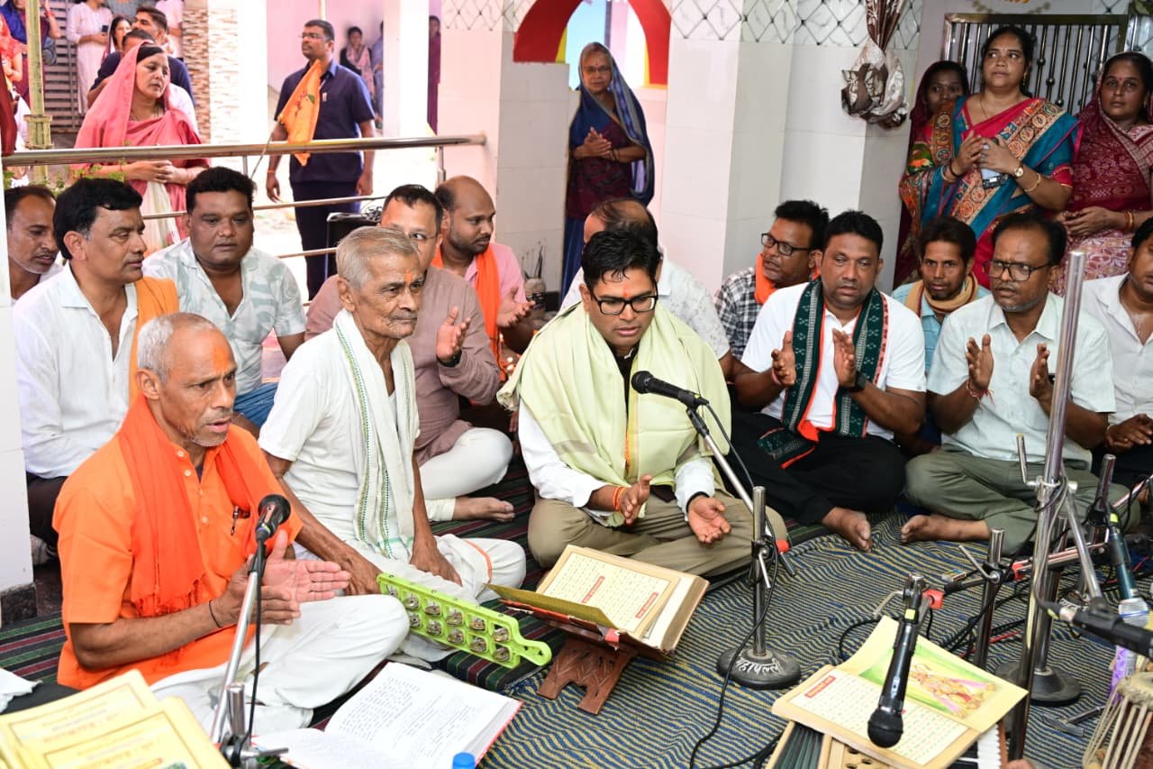 वित्त मंत्री श्री ओपी चौधरी ने जन्मदिवस पर किया सुंदरकांड पाठ, प्रदेशवासियों की सुख-समृद्धि की कामना