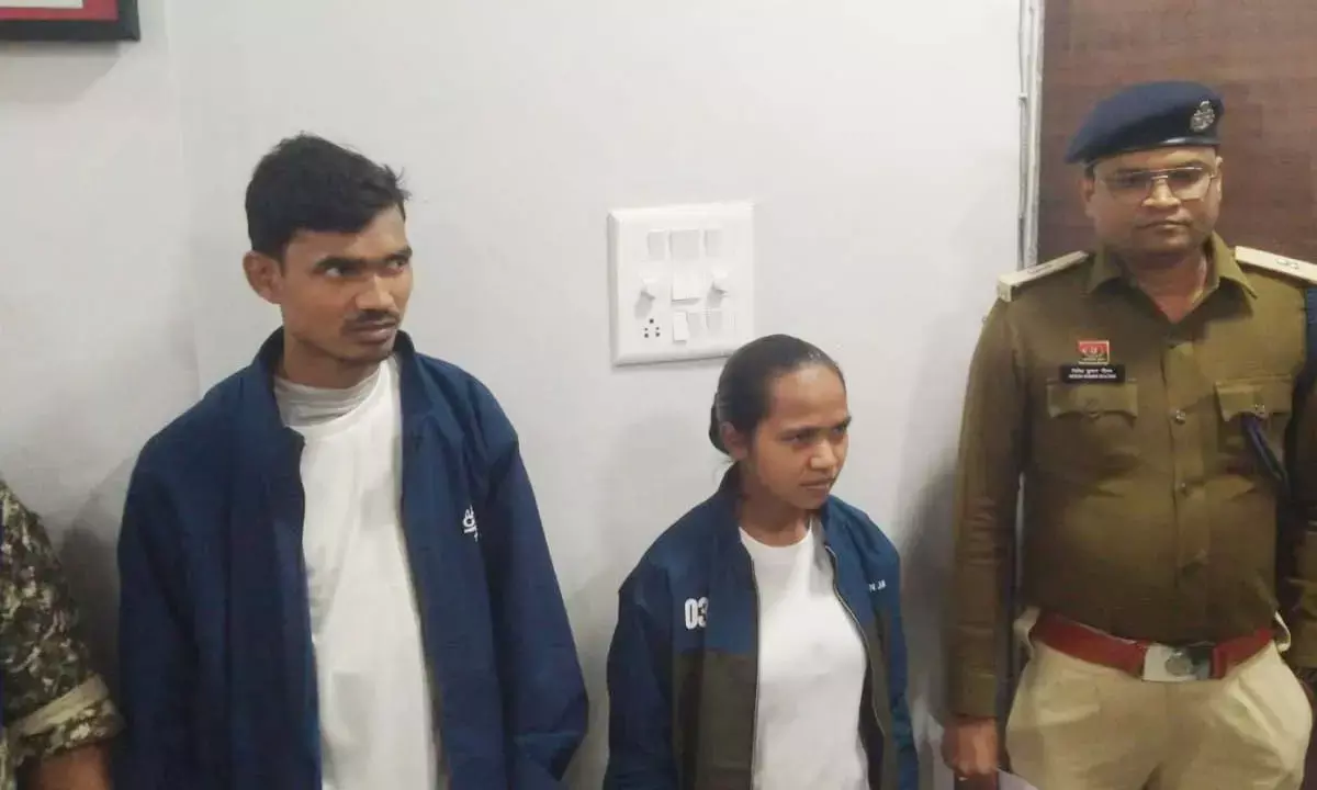 खैरागढ़ में नक्सल दंपती का सरेंडर: पति-पत्नी पर था 20 लाख रुपये का ईनामी, माड़ डिविजन में रहे एक्टिव