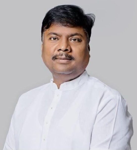 भारी बारिश को लेकर मंत्री श्री केदार कश्यप ने बस्तर संभाग के सभी कलेक्टरों से ली स्थिति की जानकारी