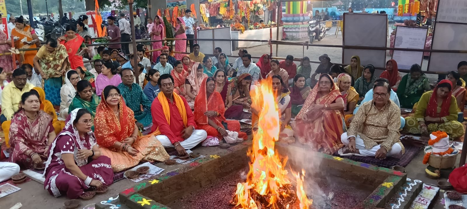 महाअष्टमी पर शीतला मंदिर में हवन पूजन में श्रद्धालुओं ने दी पूर्णाहुति, जोत जवारा विसर्जन शोभायात्रा आज