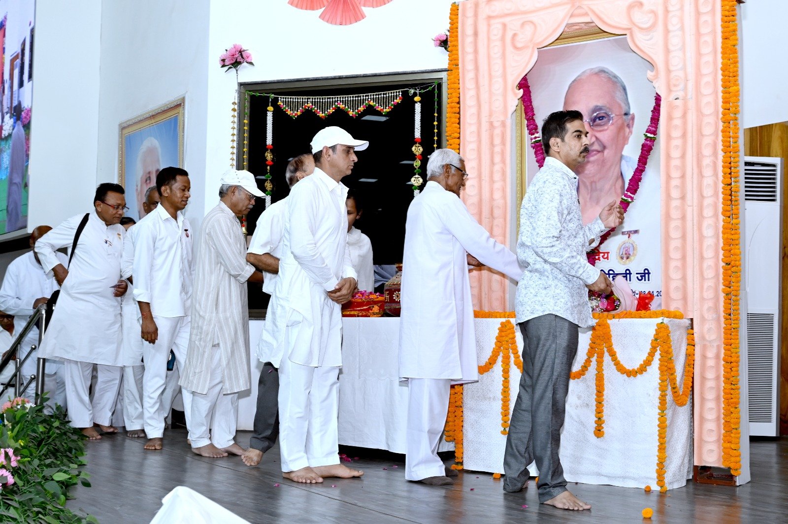 Image after paragraph