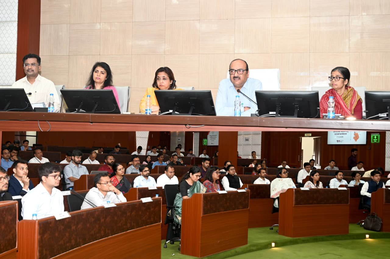 मुख्य सचिव विकास शील की अध्यक्षता में सम्पन्न हुई नक्सल प्रभावित जिलों के आजीविका संवर्धन हेतु परामर्श कार्यशाला