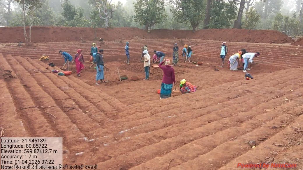 जल संरक्षण से आजीविका तक: छत्तीसगढ़ में ‘आजीविका डबरी’ अभियान बना ग्रामीण बदलाव की धुरी