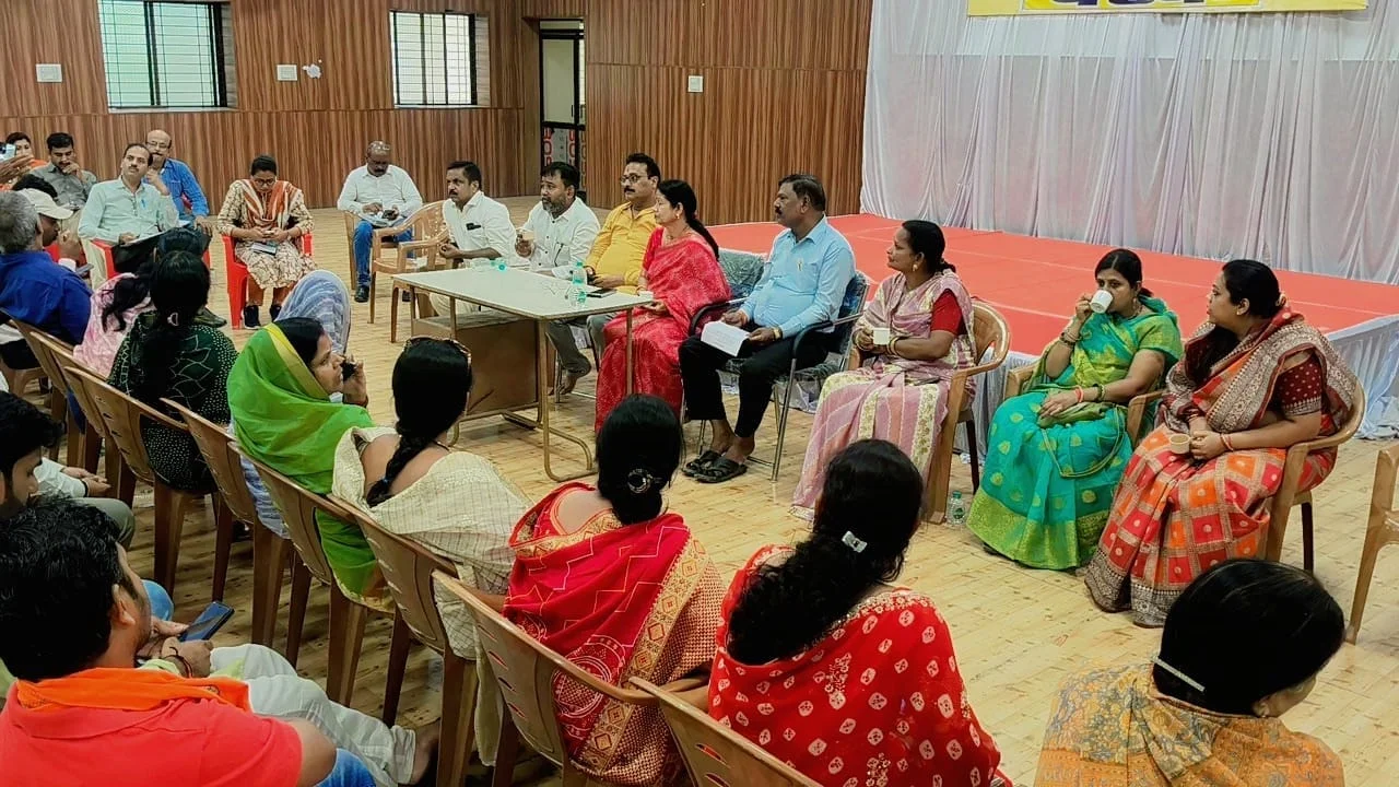 महापौर अलका बाघमार ने पार्षदों के साथ की विकास कार्यों की समीक्षा, वार्डों की समस्याओं के निराकरण पर जोर