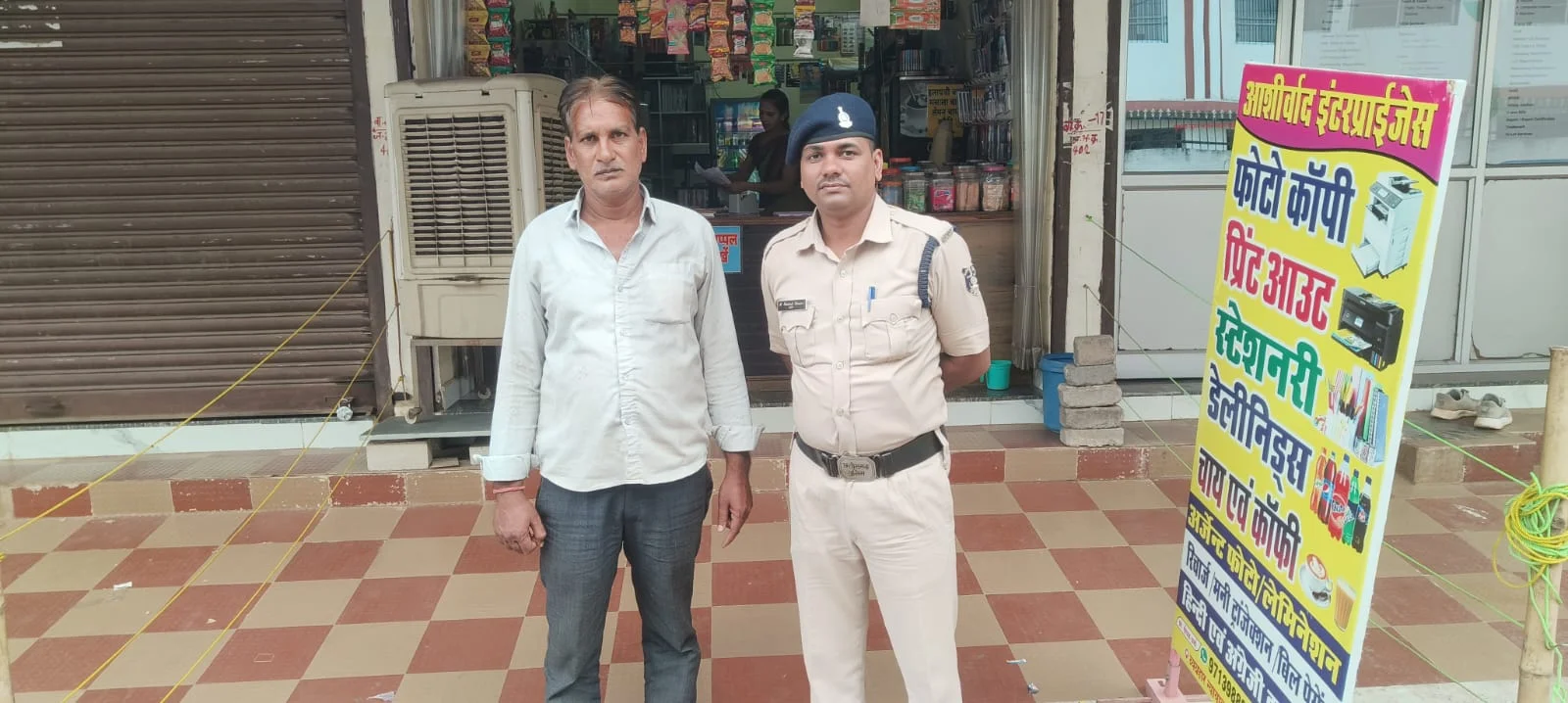 चोरी का लोहा खरीदकर गोदाम में छिपाने के मामले में कबाड़ी का मैनेजर गिरफ्तार, लाखों रुपये का स्क्रैप जब्त