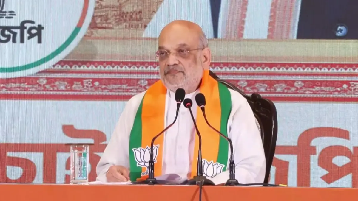 बंगाल चुनाव 2026: बीजेपी ने जारी किया 'संकल्प पत्र', महिलाओं को हर महीने 3,000 रुपये और 6 महीने में UCC का वादा