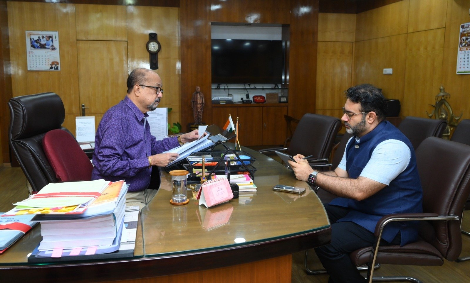 विशेष पिछड़ी जनजातियों के बच्चों की शिक्षा को प्राथमिकता दें- राज्यपाल डेका