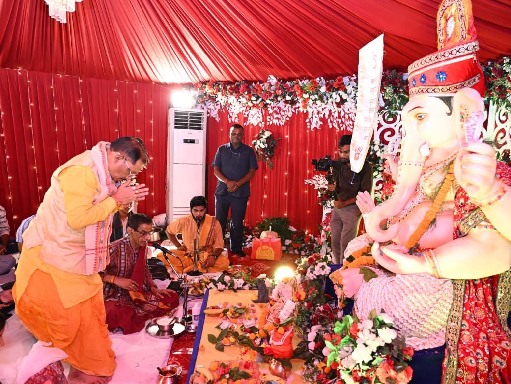 मुख्यमंत्री निवास में विराजे भगवान गणेश