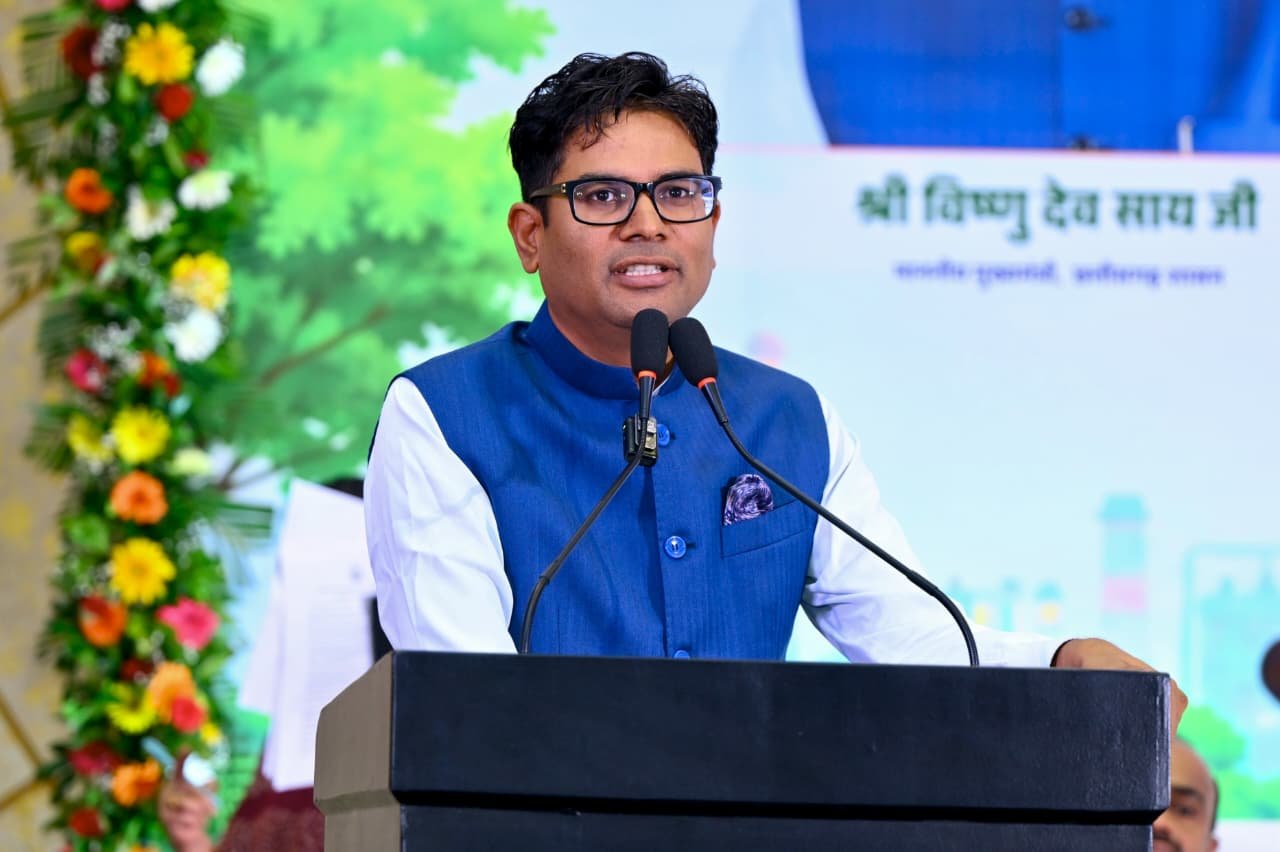 उद्योगों के साथ पर्यावरण संरक्षण की नई साझेदारी: आवास एवं पर्यावरण मंत्री ओ.पी. चौधरी