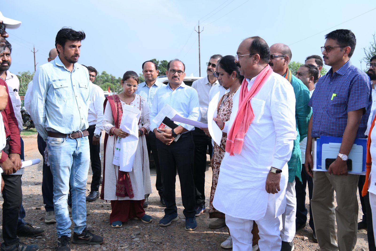 उप मुख्यमंत्री अरुण साव द्वारा निर्माण कार्यों के गहन निरीक्षण का दौर जारी, पुल, सड़क, रेलवे ओवरब्रिज और जल जीवन मिशन के कार्यों का लिया जायजा