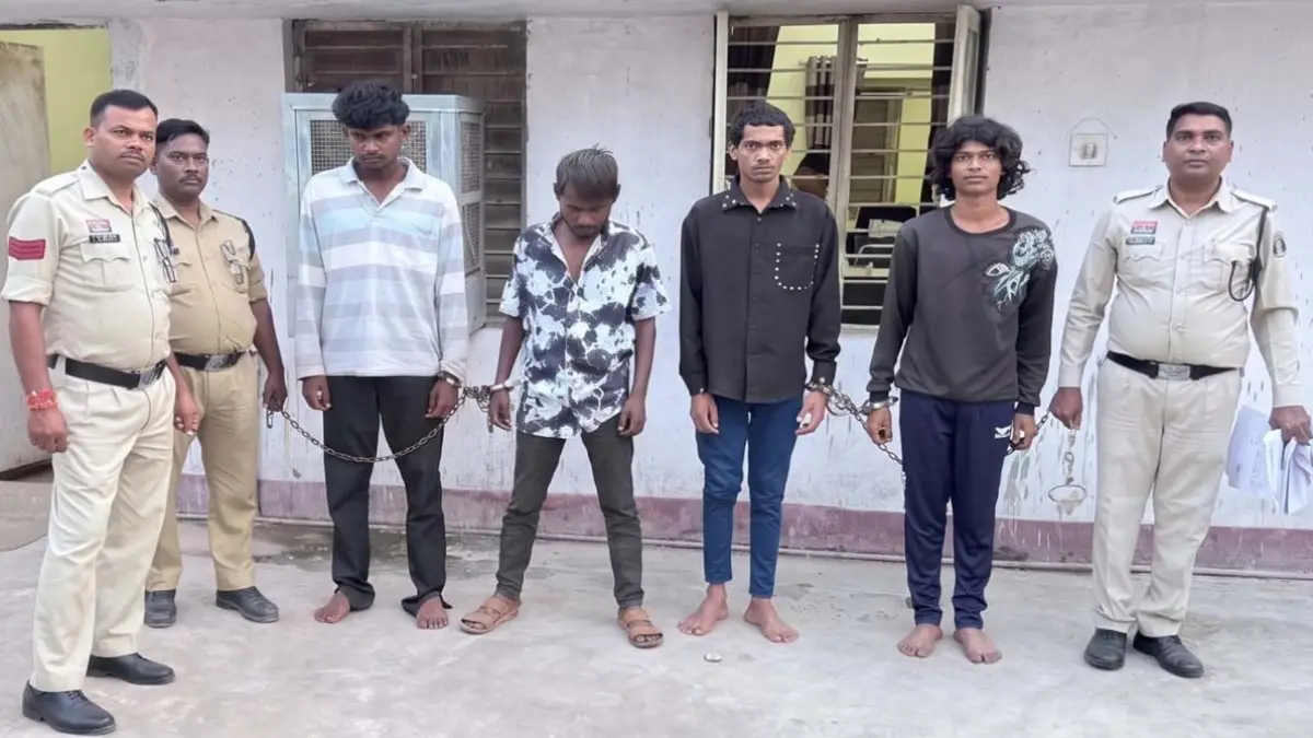 धमतरी में पुरानी रंजिश का खूनी खेल : चाकू-डंडों से हमला, एक युवक की मौत, चार आरोपी गिरफ्तार, बाकी की तलाश जारी