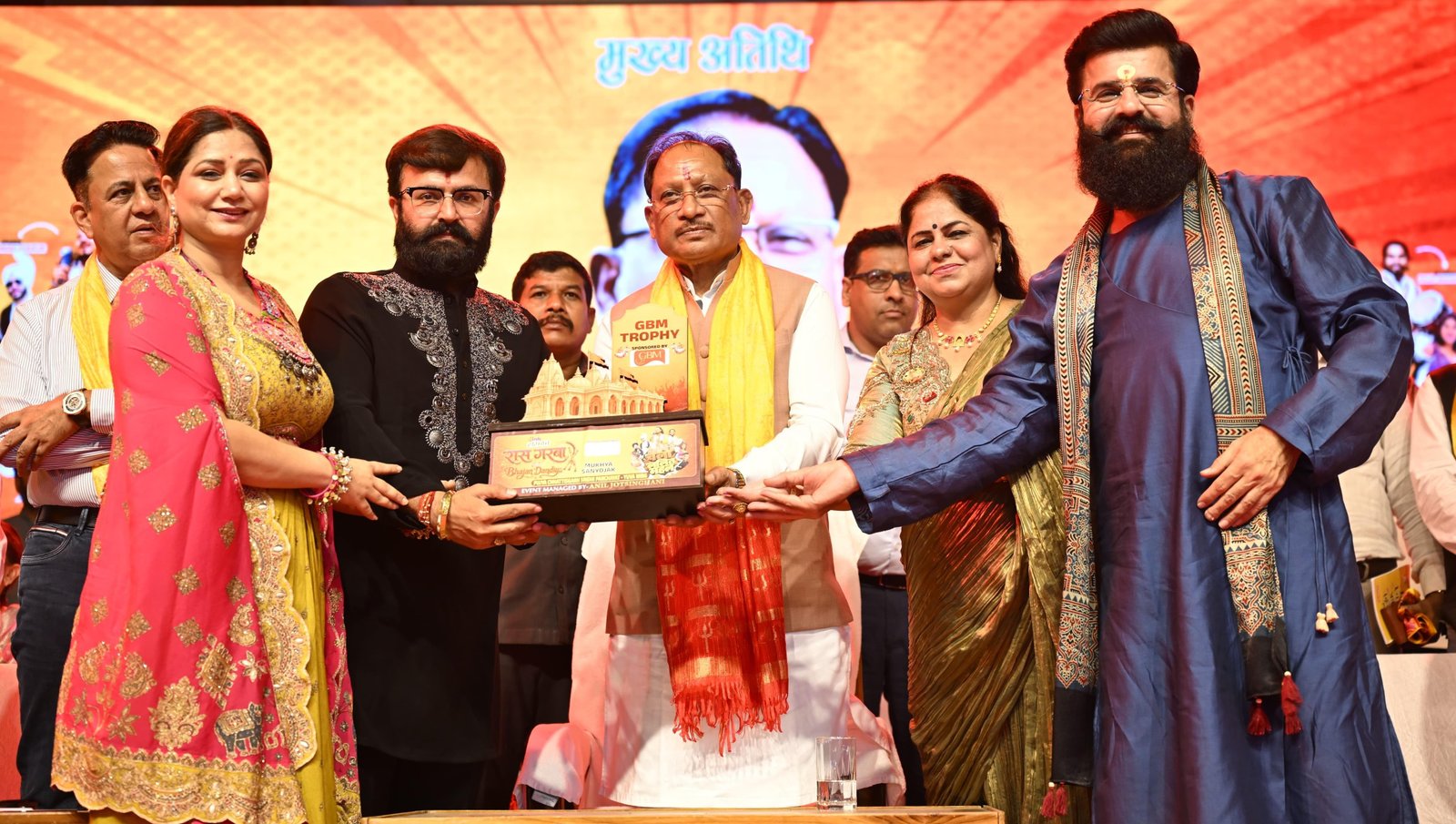 गरबा महोत्सव हमारी समृद्ध सांस्कृतिक परंपरा और मातृशक्ति के सम्मान का प्रतीक : मुख्यमंत्री विष्णु देव साय