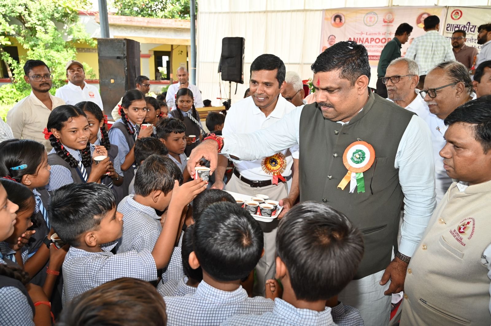 शिक्षा मंत्री श्री गजेन्द्र यादव ने स्कूलों में साईंश्योर न्यूट्रिशन पायलट प्रोजेक्ट का किया