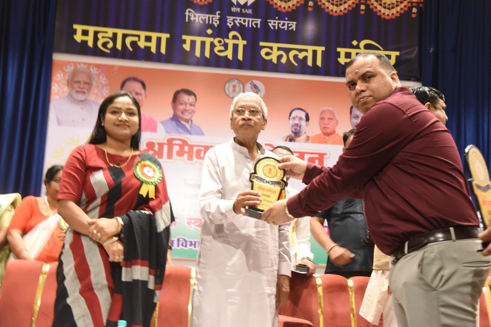 श्रम विभाग द्वारा विभिन्न जनकल्याणकारी योजनाओं की राशि का डी.बी.टी. के माध्यम से वितरण