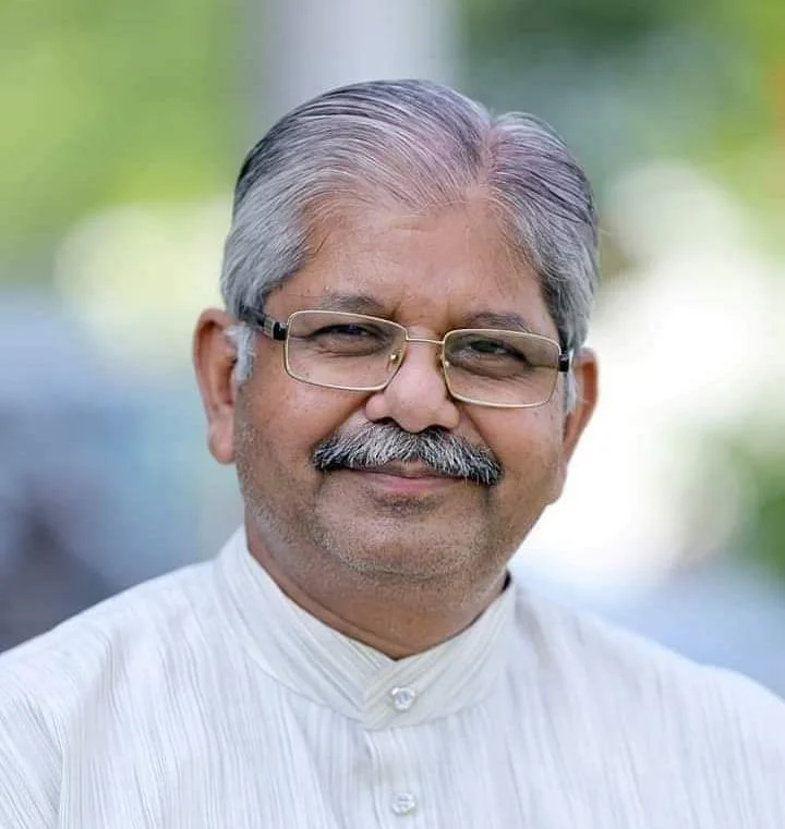 हाई अलर्ट के बीच भाजपा विधायक धरमलाल कौशिक से मोबाइल लूट