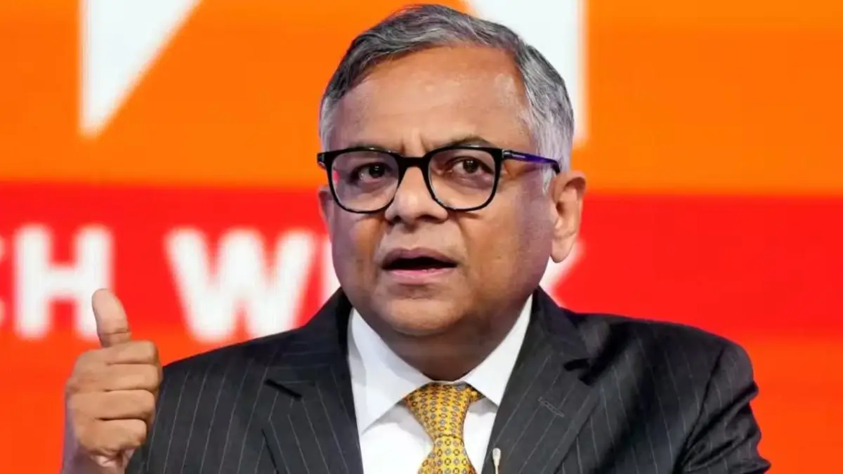 टाटा संस के चेयरमैन एन चंद्रशेखरन के इस्तीफे की खबर के बाद टीसीएस और अन्य टाटा ग्रुप के शेयरों में भारी गिरावट दर्ज की गई है।
