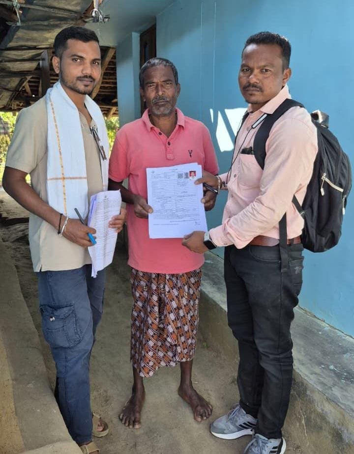 पहाड़-नदियों को पार कर हर मतदाता तक पहुँच रहा लोकतंत्र