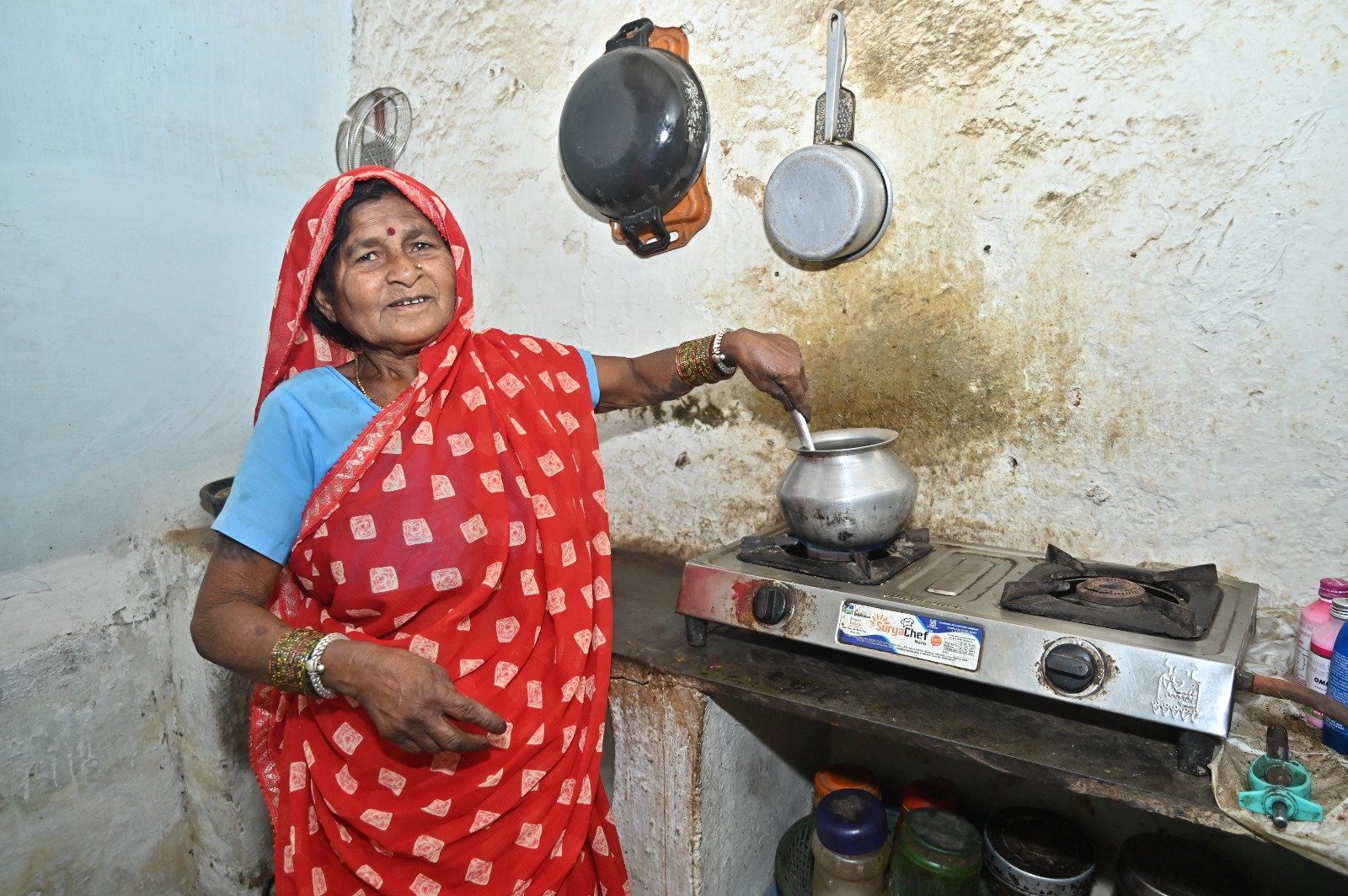 बुढ़ापे में सहारा बनी महतारी वंदन योजना