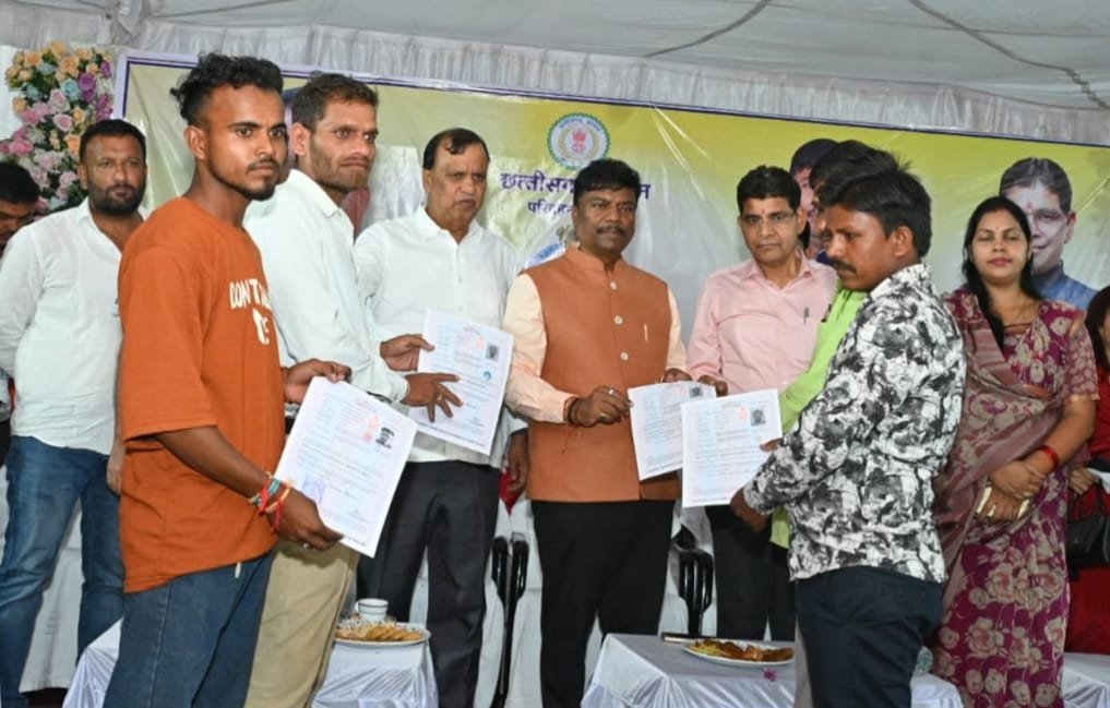 परिवहन सेवाओं का हो रहा आधुनिकीकरण, डिजिटल सुविधाओं से लोगों के काम होंगे आसान: मंत्री केदार कश्यप