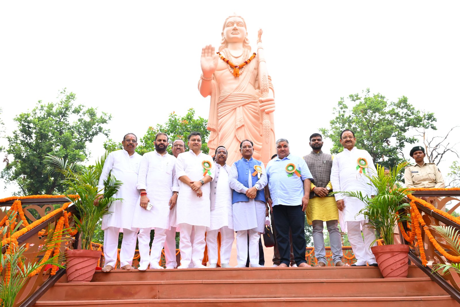 मातृशक्ति एवं प्रकृति के प्रति श्रद्धा का अनुपम संगम : मुख्यमंत्री  विष्णु देव साय ने 