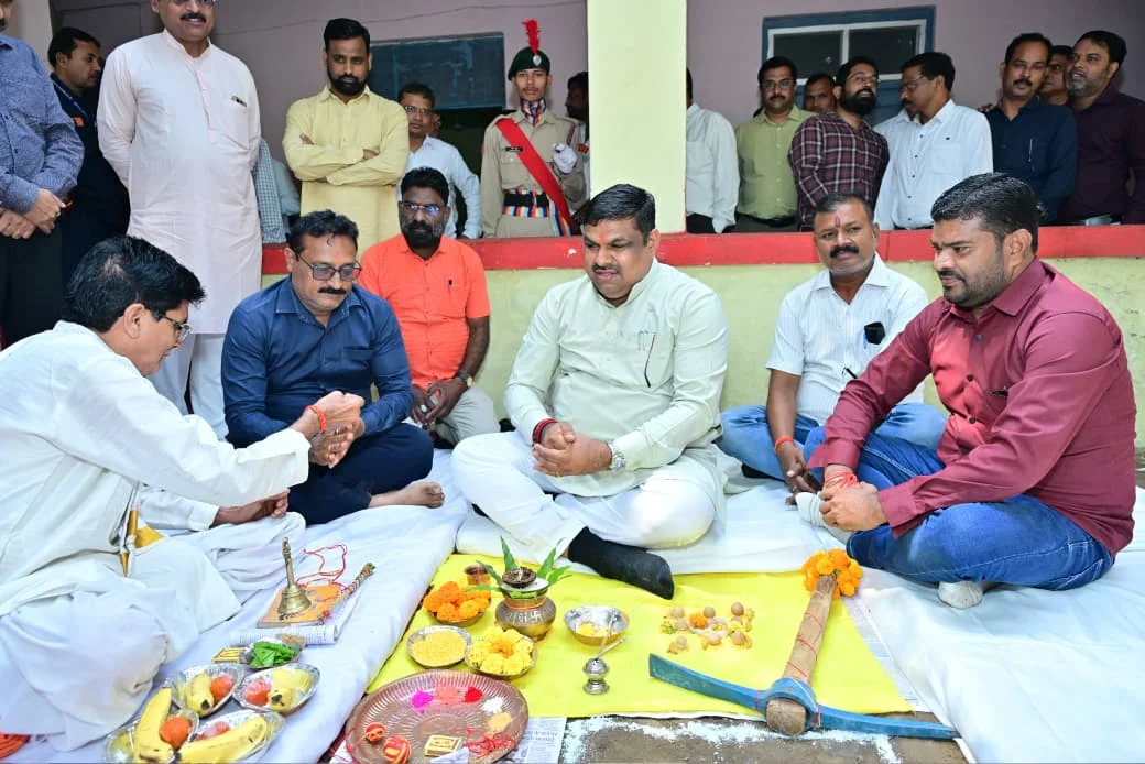 दुर्ग पॉलिटेक्निक कॉलेज का उन्नयन होगा, शिक्षा मंत्री गजेन्द्र यादव ने किया भूमिपूजन