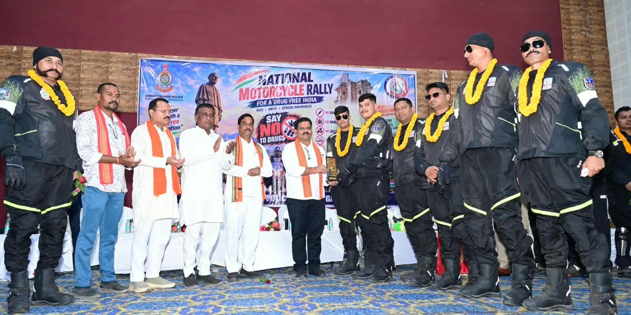भलपहरी और अचानकपुर में ग्रामीणों के बीच पहुंचे उप मुख्यमंत्री विजय शर्मा, दी 48 लाख रुपए के विकास कार्यों की सौगात