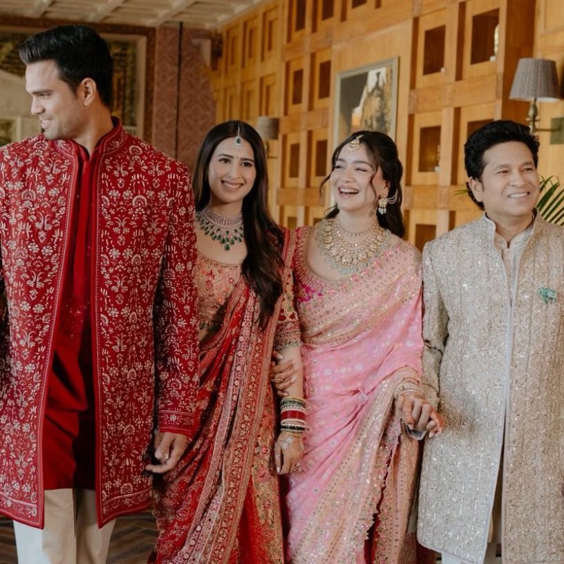 Sara Tendulkar: भाई की शादी में सारा तेंदुलकर ने लूटी महफिल, देसी लुक में लग रही थीं बेहद खूबसूरत, देखें तस्वीरें