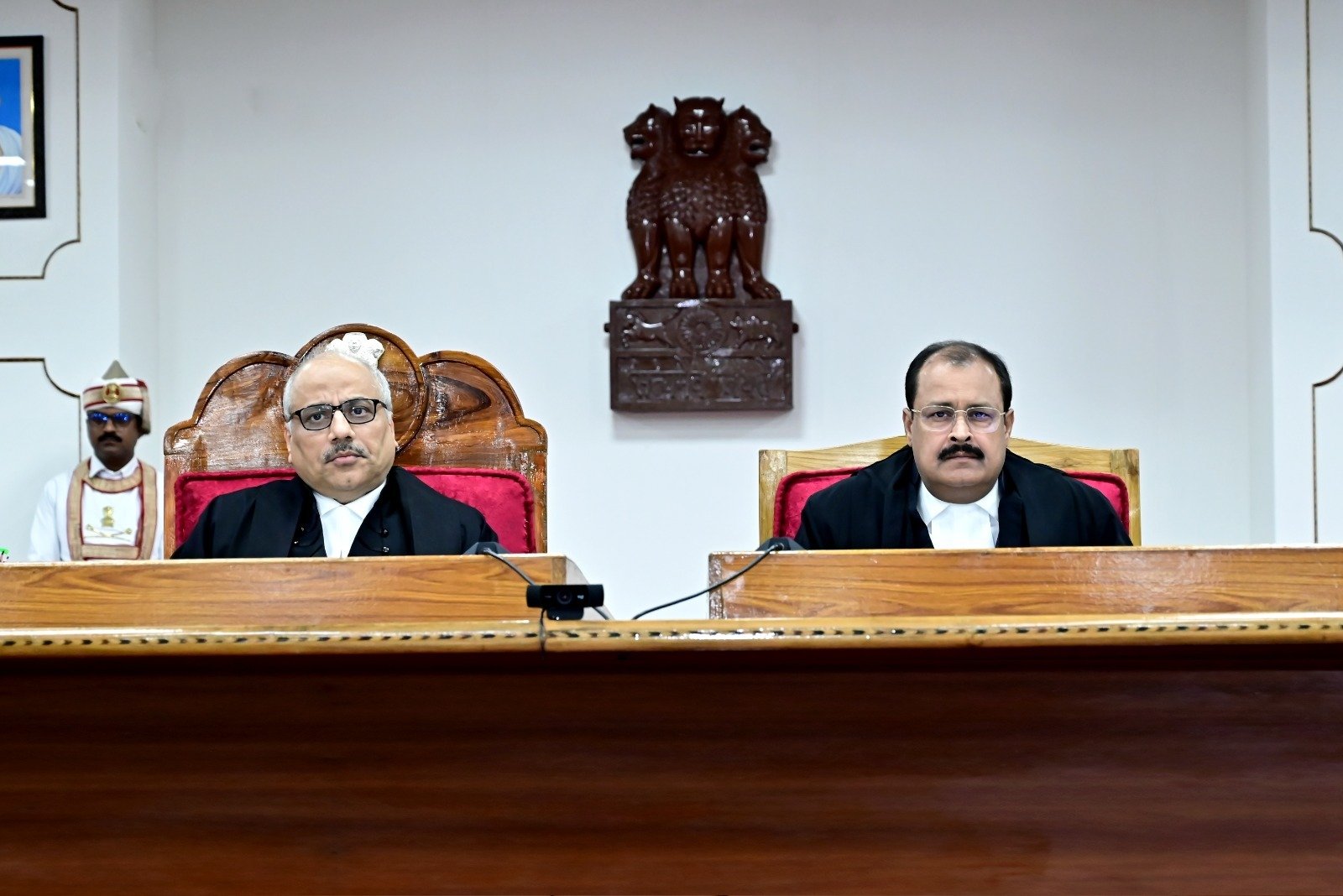 न्यायाधीश अरविंद कुमार वर्मा के सम्मान में विदाई समारोह का आयोजन किया गया