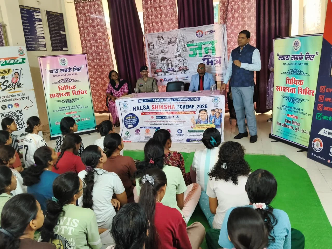 एक क्लिक की चूक से बचने का सबक, अधिकारों की समझ से सशक्त हुईं छात्राएं