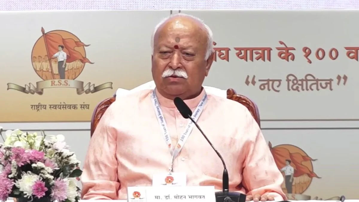 राम मंदिर चढ़ावा चोरी के सवालों से बचते नजर आए मोहन भागवत, मीडिया के सवाल पर बोले- ‘राम राम’