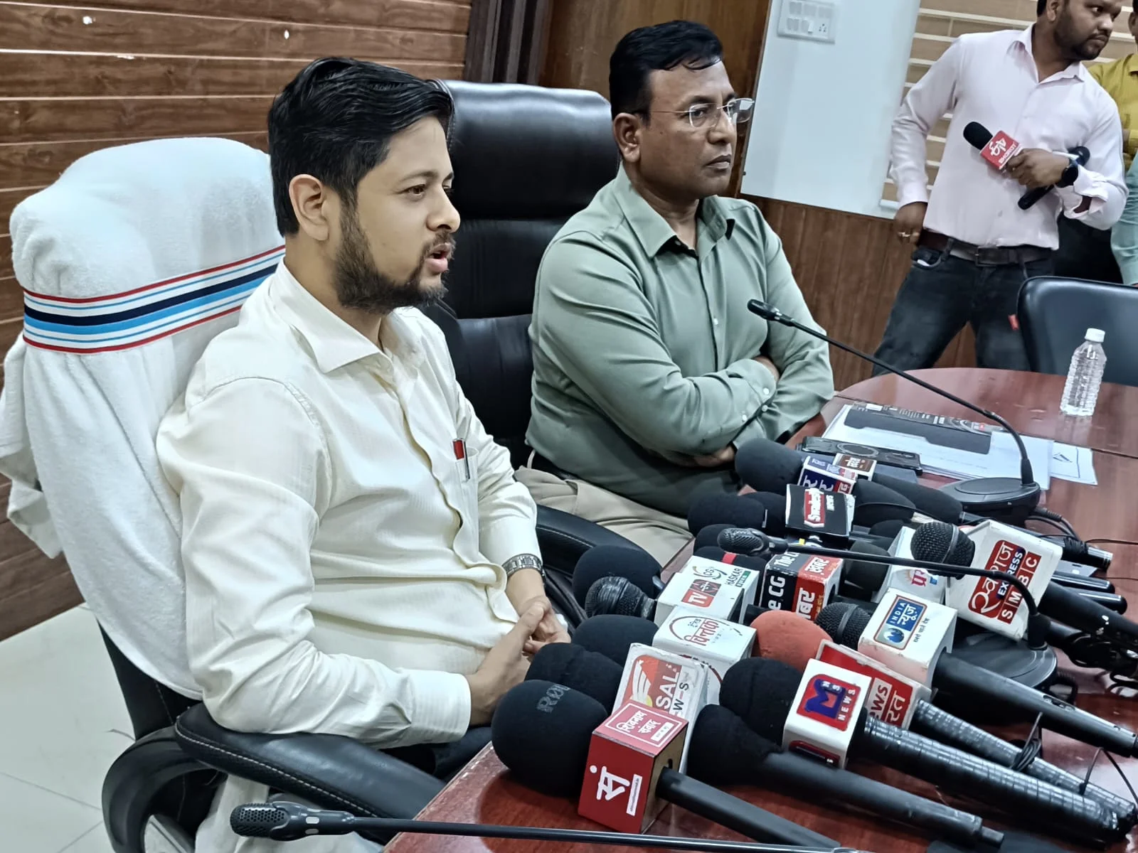 निर्वाचक नामावलियों के विशेष गहन पुनरीक्षण पर कलेक्टर अभिजीत सिंह की प्रेस वार्ता