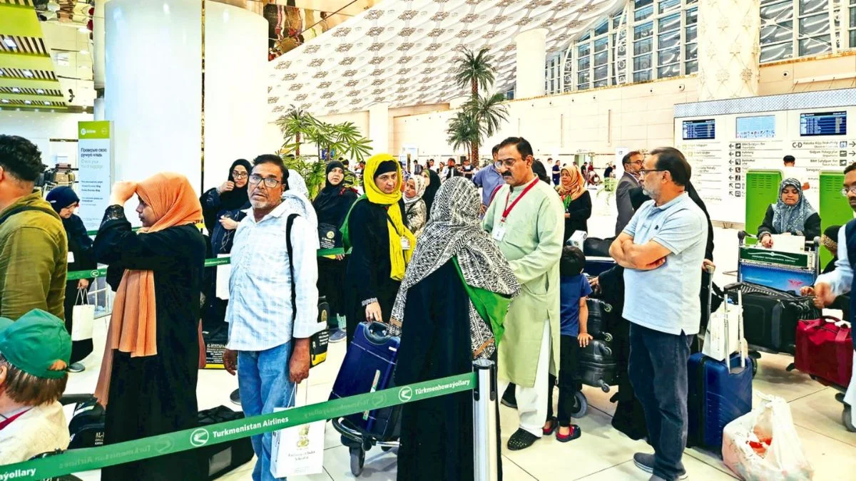 बिना बताए किसी भी बॉर्डर को पार करने की कोशिश न करें’, ईरान में भारतीय दूतावास ने जारी की एडवाइजरी