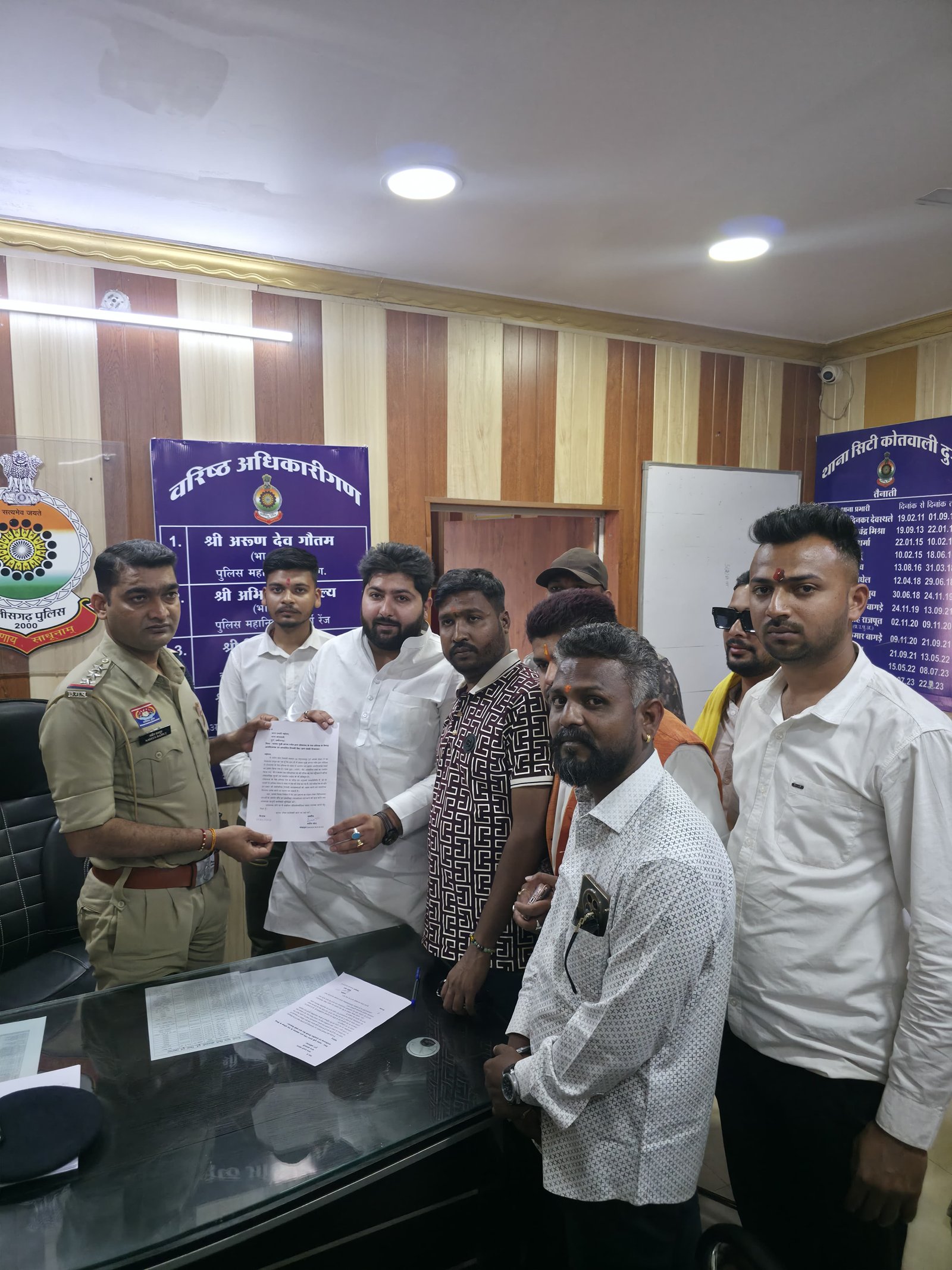 राहुल गांधी पर कथित आपत्तिजनक टिप्पणी के खिलाफ शिकायत, कंगना रनौत पर FIR की मांग