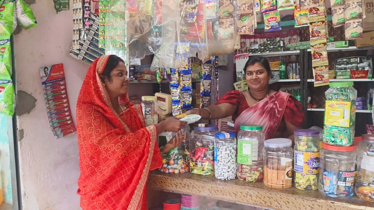 सेवा संकल्प अभियान: प्रधानमंत्री श्री नरेन्द्र मोदी के ‘लखपति दीदी’ संकल्प से आत्मनिर्भरता की राह पर रानू कैवर्त